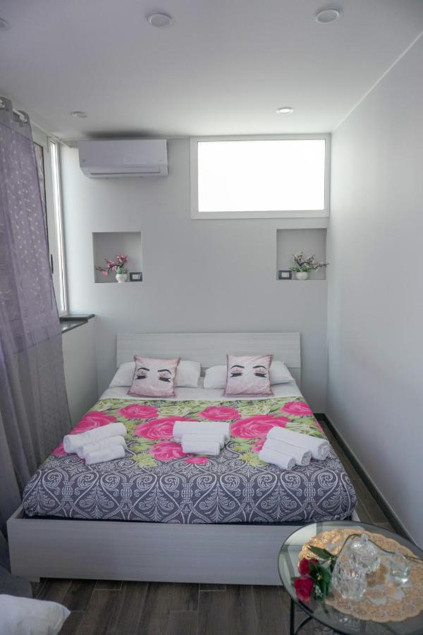 B&B Porta Garibaldi Catánia Buitenkant foto