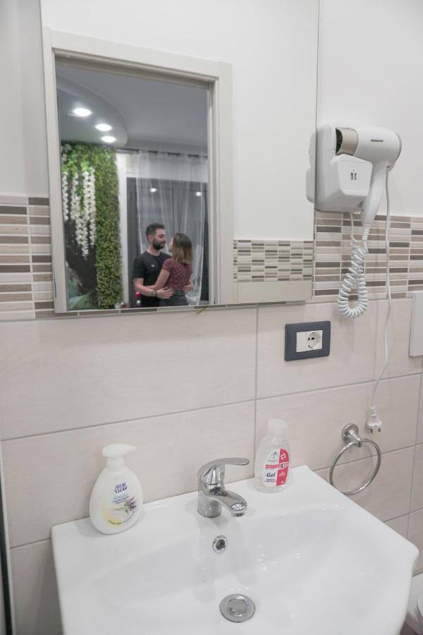 B&B Porta Garibaldi Catánia Buitenkant foto