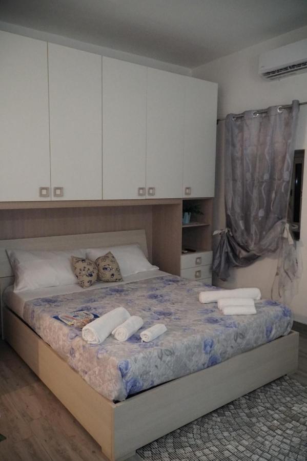 B&B Porta Garibaldi Catánia Buitenkant foto